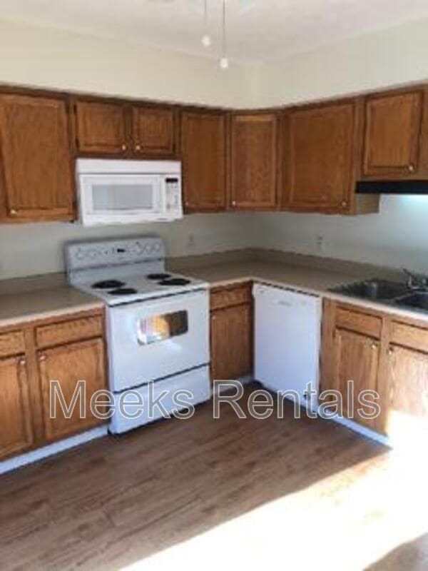 109 Botley Ln in Hurricane, WV - Building Photo - Building Photo