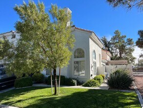 2907 Apogee Ln in Henderson, NV - Building Photo - Building Photo