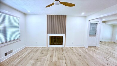1308 Fairview Trail NW in Lawrenceville, GA - Building Photo - Building Photo