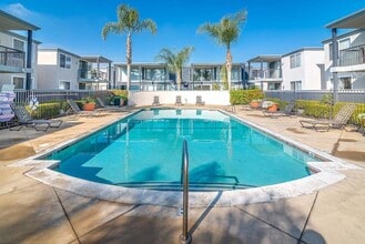 Park Avenue Apartments in Long Beach, CA - Foto de edificio - Building Photo