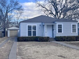 2518 27th St in Lubbock, TX - Building Photo