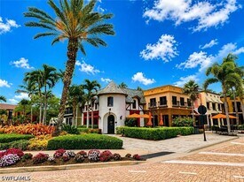 9073 Rialto St in Naples, FL - Building Photo