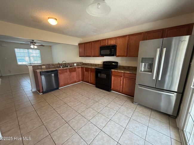1009 Ornate Dr in Jacksonville, NC - Building Photo - Building Photo