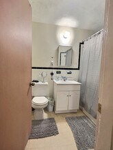 1370 Beacon St, Unit 2 in Brookline, MA - Building Photo - Building Photo