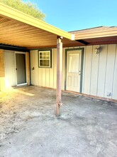 23 Northshire St in Victoria, TX - Building Photo - Building Photo