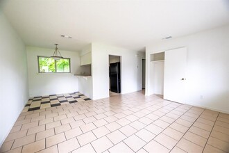 4916 Suburban Dr in Austin, TX - Building Photo - Building Photo