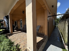 117 E 18th St in Hialeah, FL - Building Photo - Building Photo