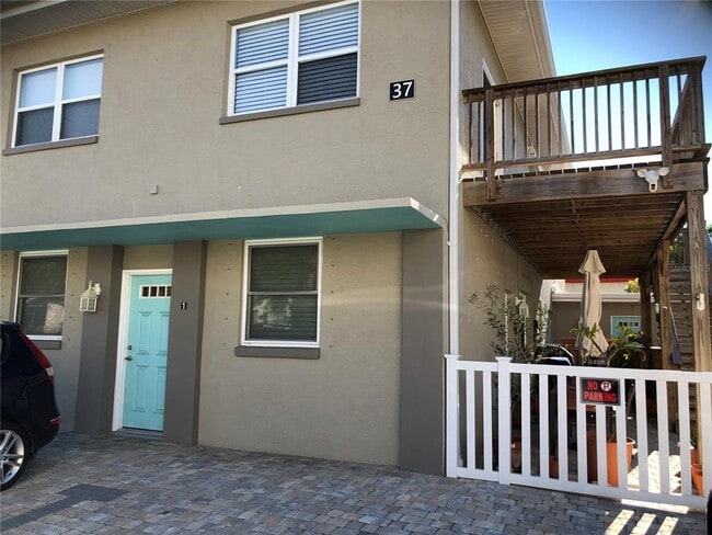 property at 37 144th Ave