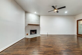 1318 Peden St in Houston, TX - Building Photo - Building Photo