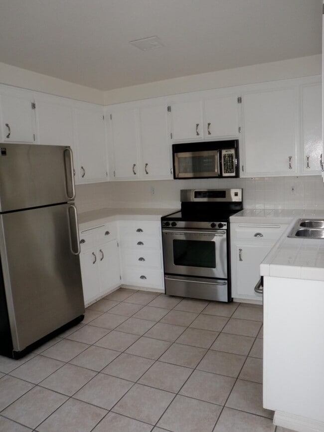 property at 3970 Ingraham St