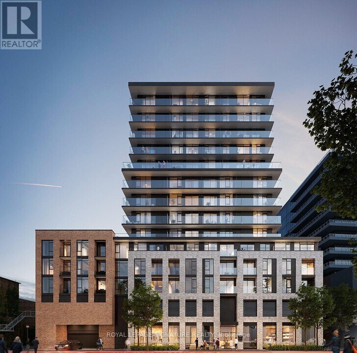 1 Jarvis St in Hamilton, ON - Building Photo