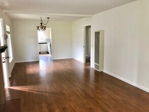 2395 W Hedding St in San Jose, CA - Building Photo - Building Photo