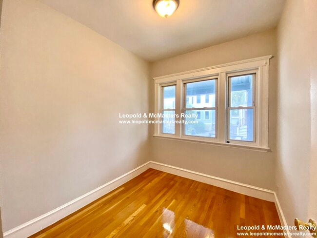 21 Roseclair St, Unit 1