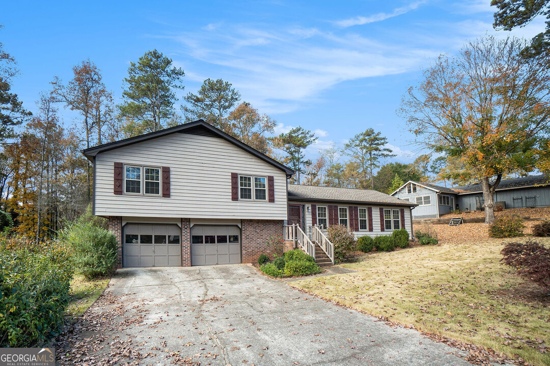 1515 Basswood Ct SW in Lilburn, GA - Building Photo