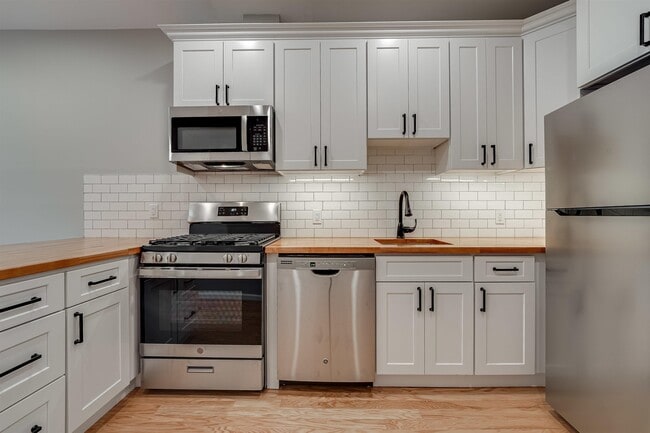 813 Park Ave in Hoboken, NJ - Foto de edificio - Building Photo