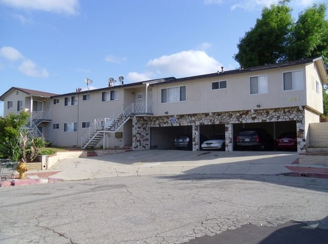 620-621 Hardin Dr in Inglewood, CA - Building Photo - Building Photo