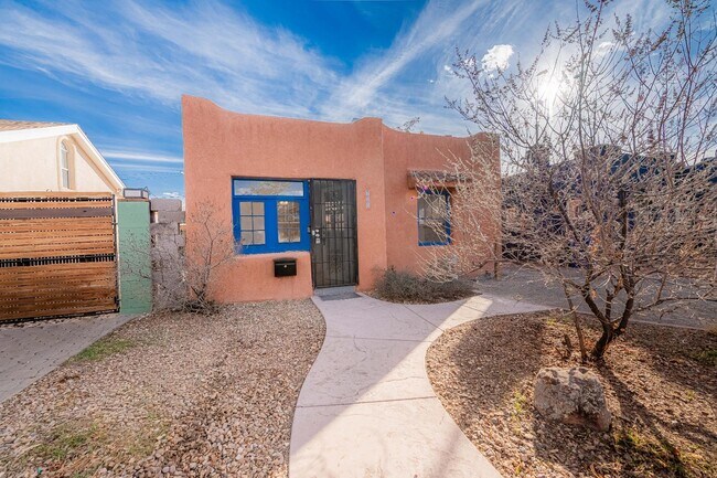 720 Marquette Ave NW in Albuquerque, NM - Building Photo - Building Photo