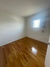 37 Cedarwood Ct, Unit 2 in Staten Island, NY - Building Photo - Building Photo