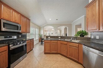 14411 Dakota Bend Dr in Cypress, TX - Building Photo - Building Photo