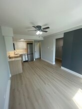 1634 W Howard St in Chicago, IL - Building Photo - Building Photo
