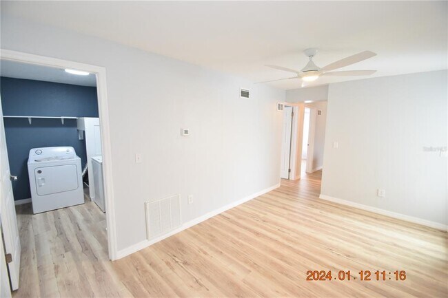 1254 Grove St, Unit B in Clearwater, FL - Building Photo - Building Photo
