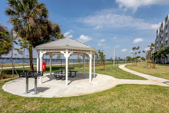 Village at Mangonia Lake in West Palm Beach, FL - Building Photo - Building Photo