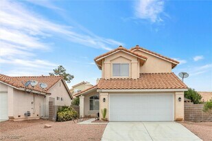 7600 Beverly Hills Dr in Las Vegas, NV - Building Photo