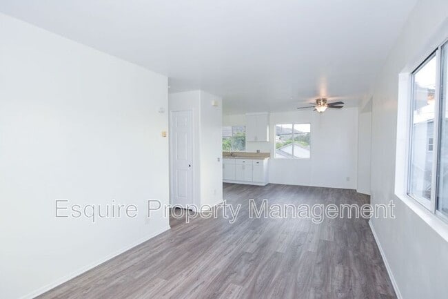 58 Comstock Dr in Ventura, CA - Building Photo - Building Photo