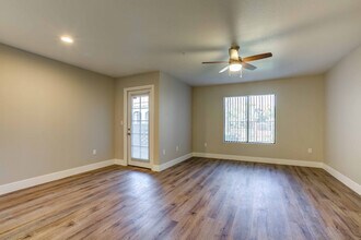 Calista in Scottsdale, AZ - Building Photo - Building Photo