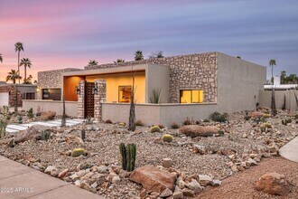 6912 E Ludlow Dr in Scottsdale, AZ - Building Photo - Building Photo