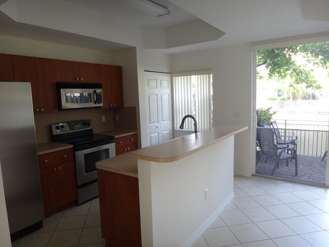 property at 4929 N Harbor Isles Dr