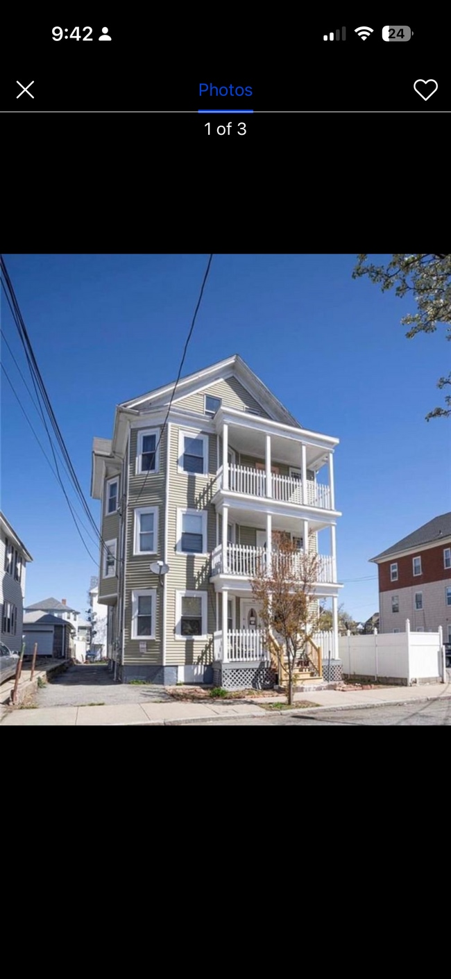 66 Health Ave, Unit 3rd floor in Providence, RI - Building Photo - Building Photo