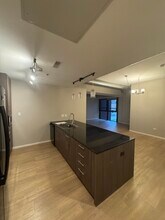 211 W Scott St in Chicago, IL - Building Photo - Building Photo