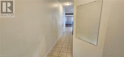 456 Beaumont Cres in Kitchener, ON - Building Photo - Building Photo