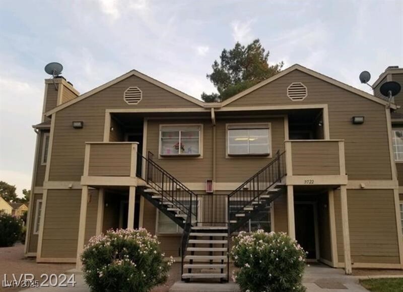 2722 Alicialynn Way in Las Vegas, NV - Building Photo