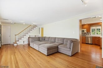 6 Dartford Rd in Morris Plains, NJ - Building Photo - Building Photo