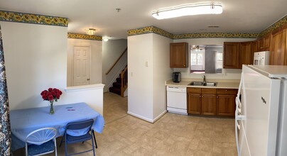 423 Cambridge Pl in Prince Frederick, MD - Building Photo - Building Photo