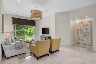 896 Spinnaker Dr in Hollywood, FL - Building Photo - Building Photo