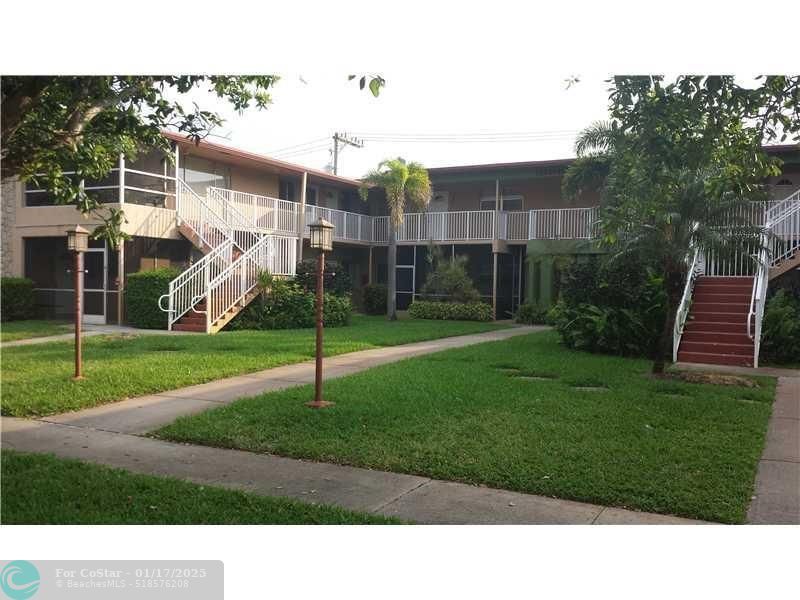 411 S Crescent Dr in Hollywood, FL - Building Photo