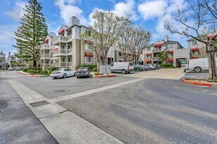 250 Santa Fe Terrace in Sunnyvale, CA - Building Photo
