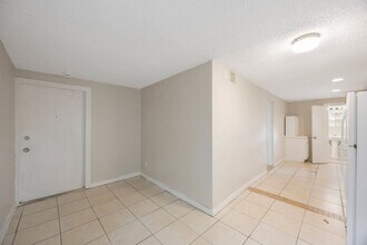 4540 41st Ave N in St. Petersburg, FL - Building Photo - Building Photo