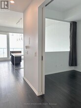 197 Yonge St in Toronto, ON - Building Photo - Building Photo