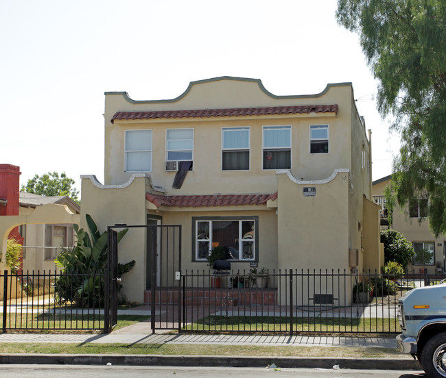 6703 Malabar St in Huntington Park, CA - Foto de edificio - Building Photo