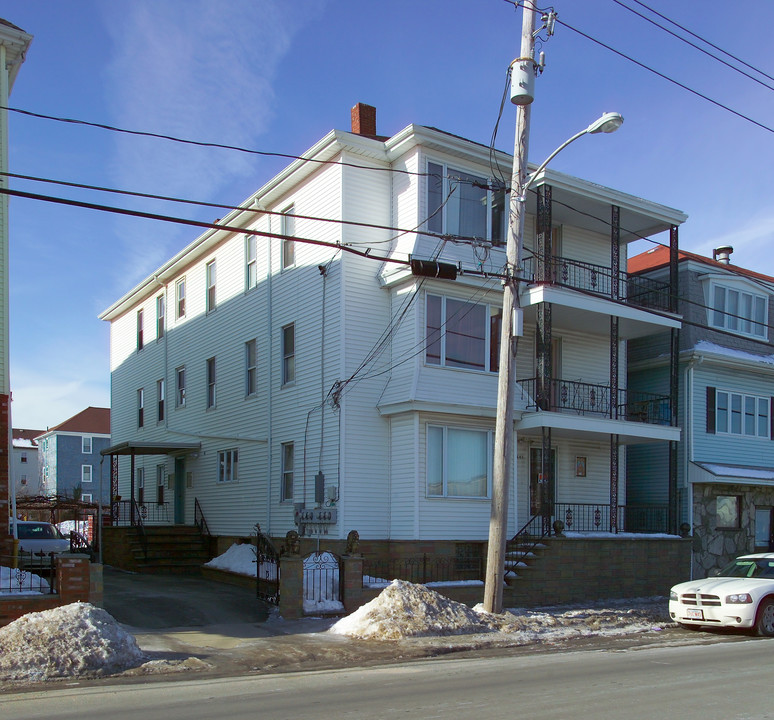 601 Rodman St in Fall River, MA - Foto de edificio