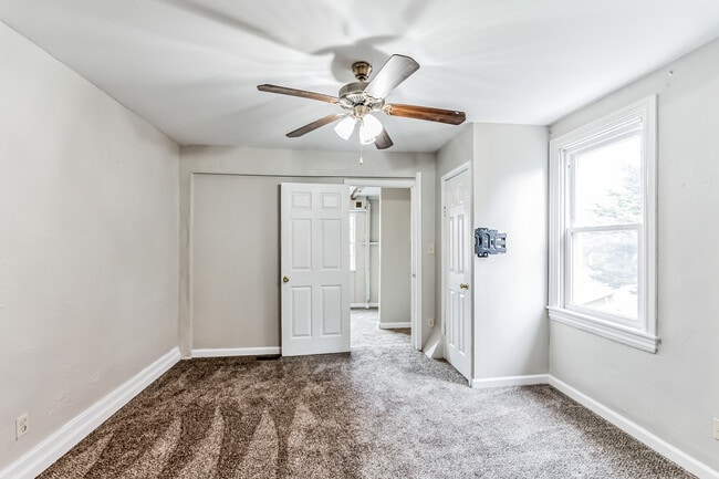 123 Main St in Hellertown, PA - Building Photo - Building Photo