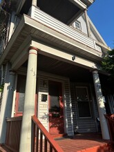 437 Dixwell Ave in New Haven, CT - Building Photo - Building Photo