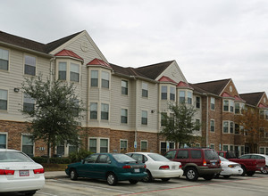 Northvale Village in Houston, TX - Building Photo - Building Photo