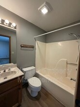 3409 NW Duncan Rd in Blue Springs, MO - Building Photo - Building Photo