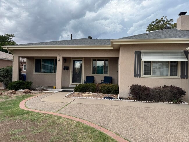 property at 11309 Snow Heights Blvd NE
