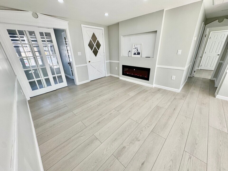 41 Massasoit Ave in Hull, MA - Building Photo